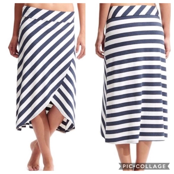 Athleta Other - Athleta Navy and Ivory Striped Skirt